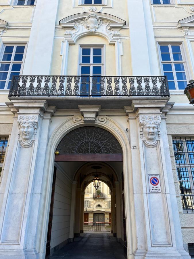 Corte Des Ambrois By Apartments To Art Турин Екстер'єр фото