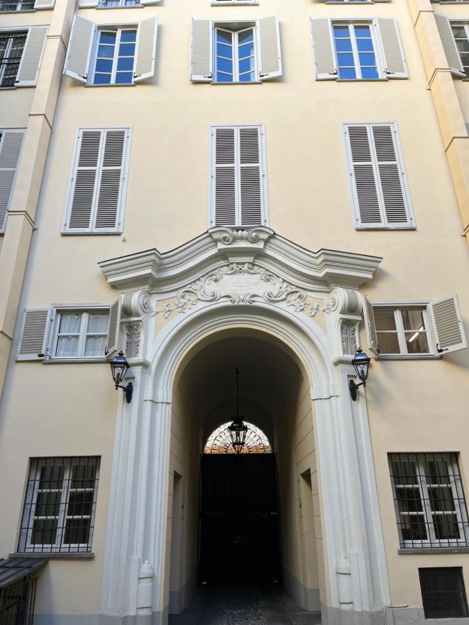 Corte Des Ambrois By Apartments To Art Турин Екстер'єр фото